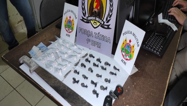 Narcotraficantes são presos no bairro Ivete Vargas com cocaína e maconha